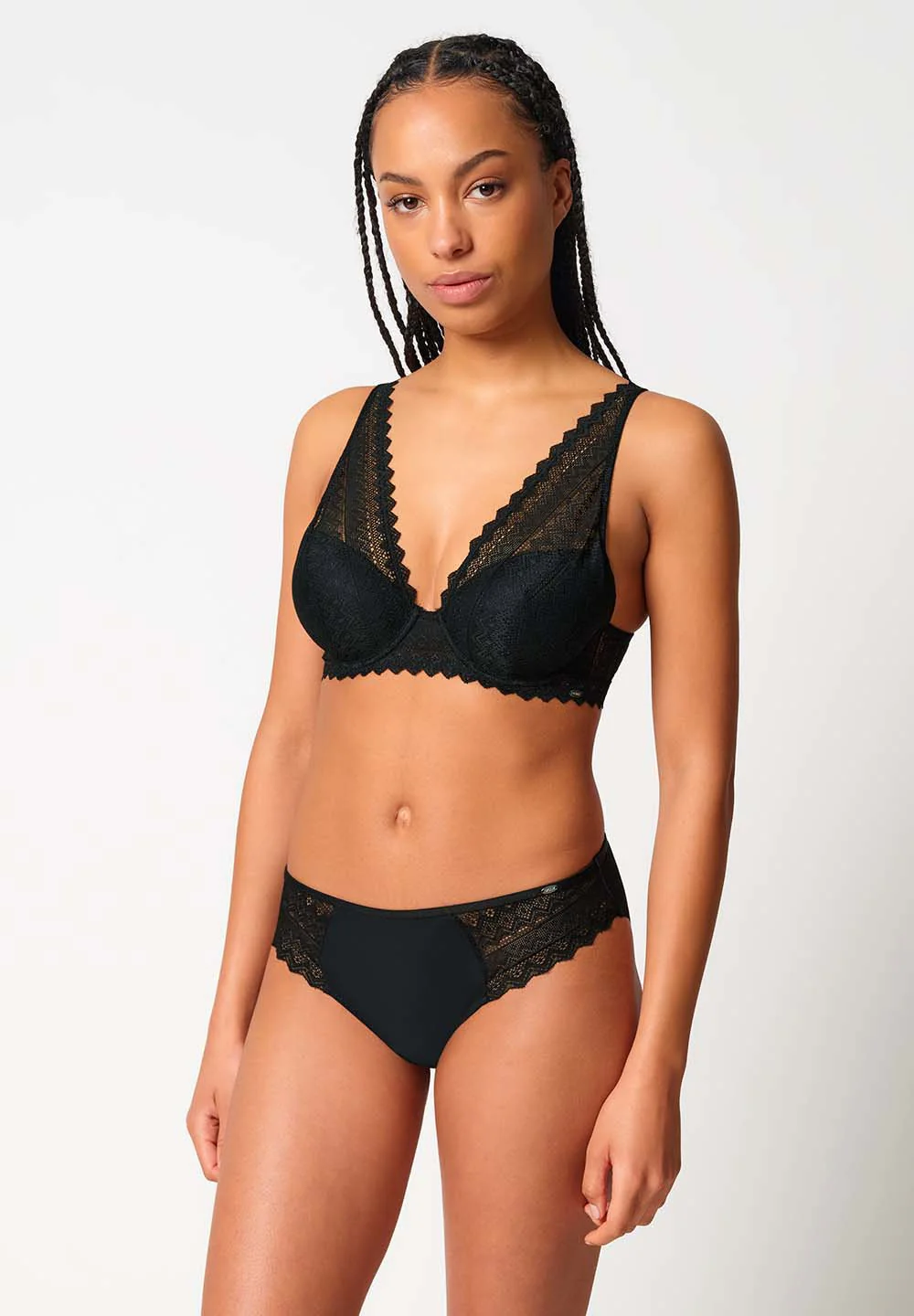 Initialace Padded triangle bra | black 087127-087665
