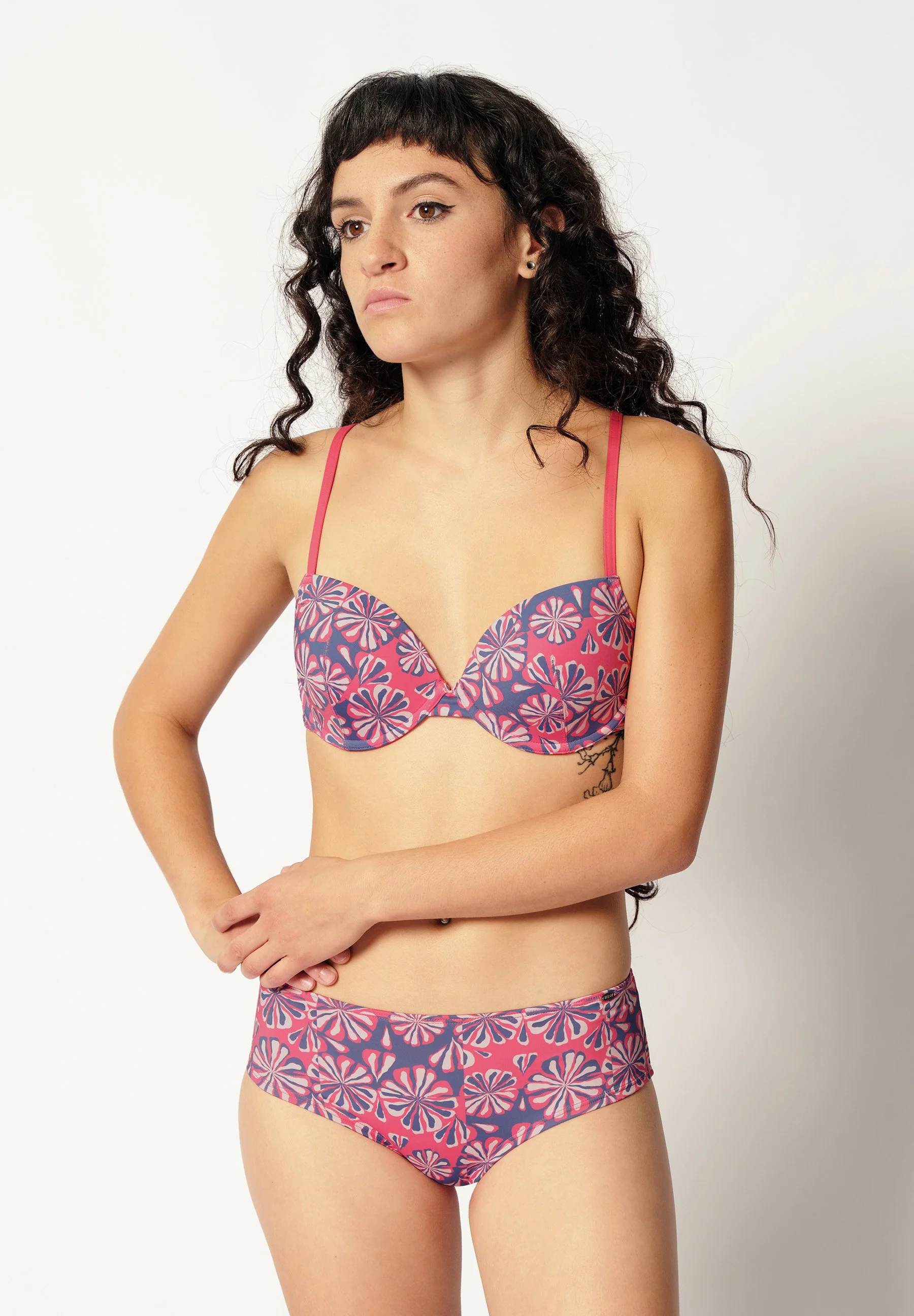Maritimemotion Padded bikini top | futuresea flowers 080441-08S579