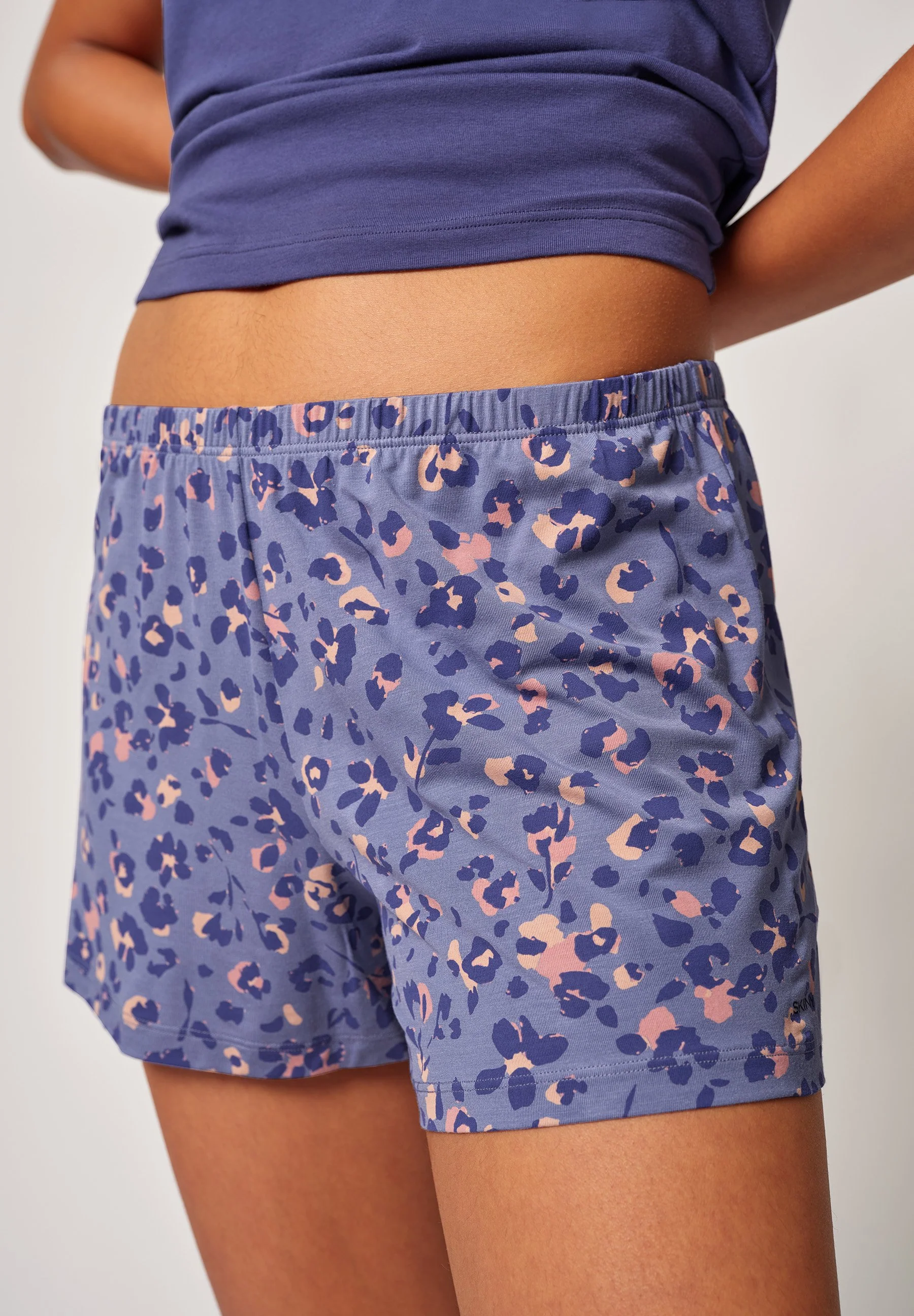 Night In Skiny 02 Shorts | violetrose leo 086638-08S853 - Image 5