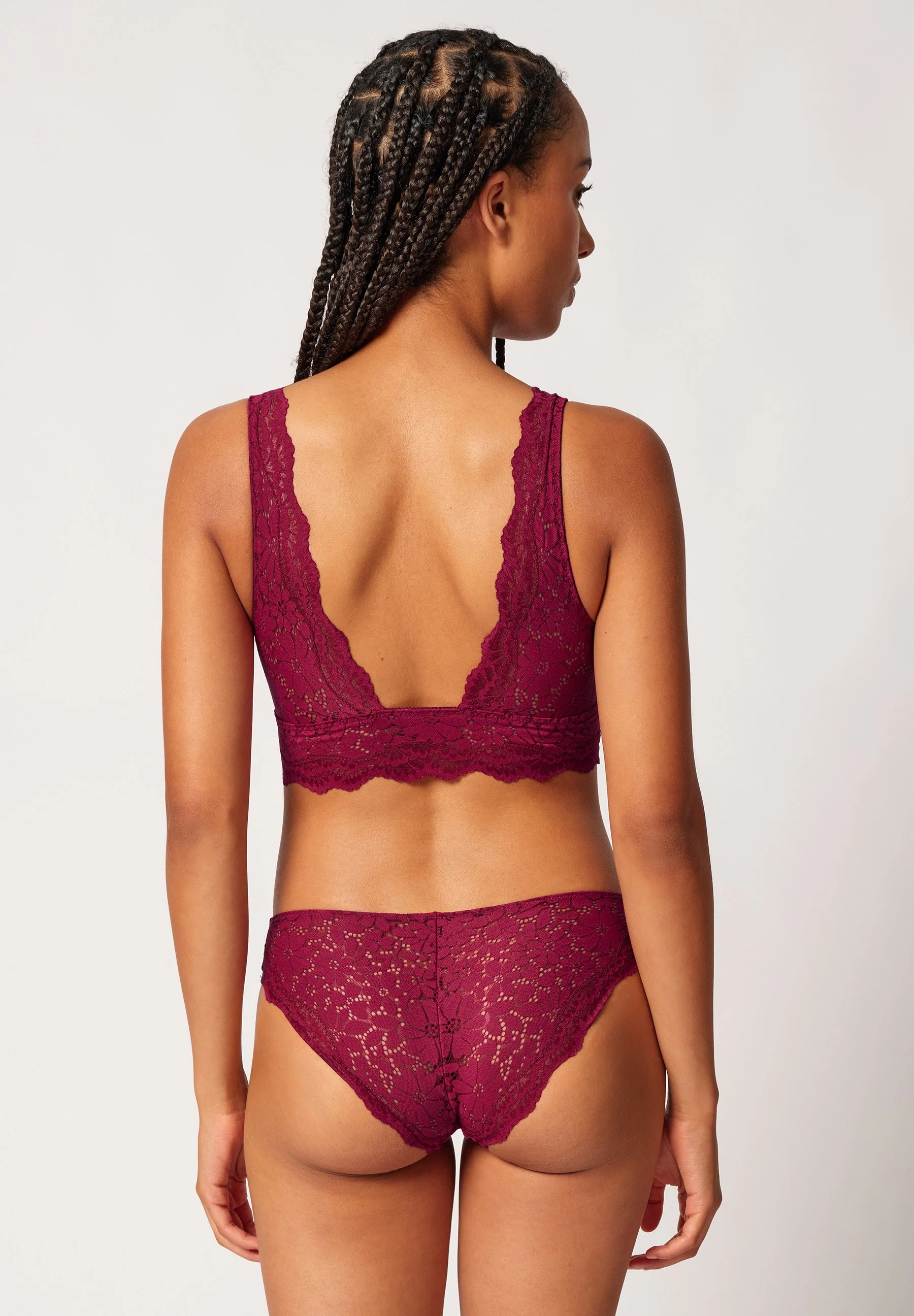Wonderfulace Crop top remov. pads | beet red 082902-08S770 - Image 2